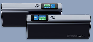 Deux batteries externes Revolt 20 000 mAh avec écran OLED affichant l'état de charge